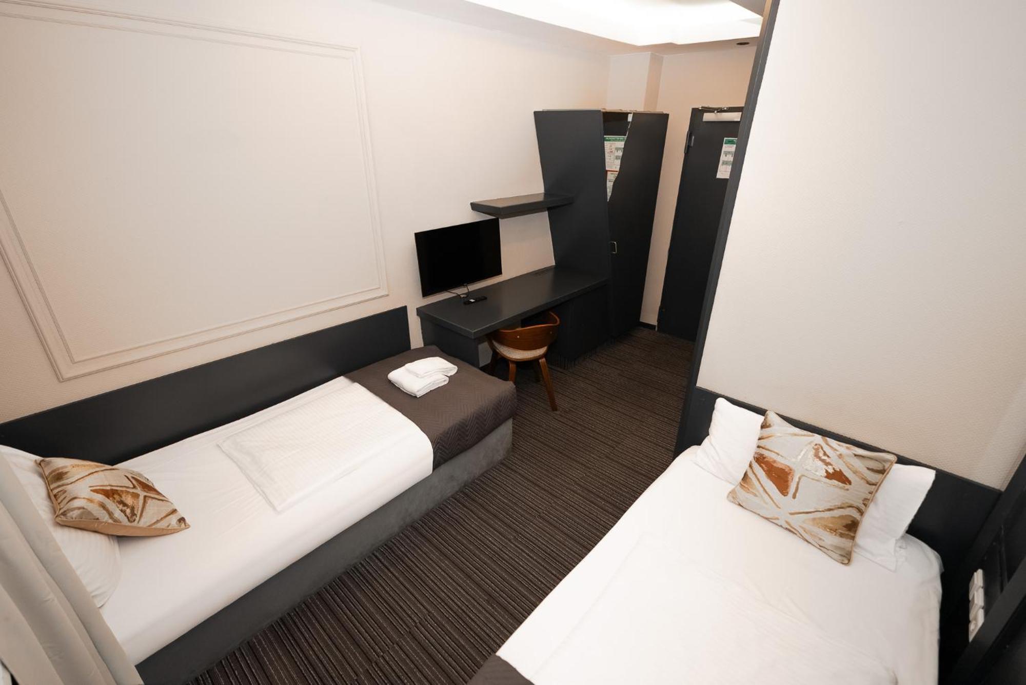 Adrett Königsallee 3*