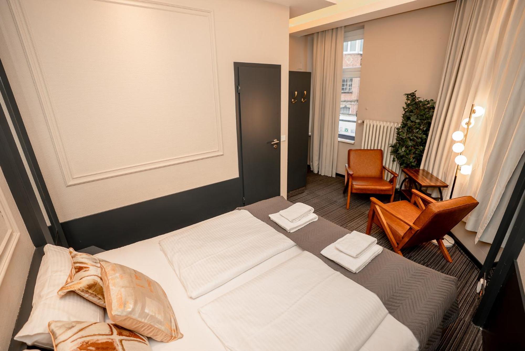 Adrett Königsallee 3*