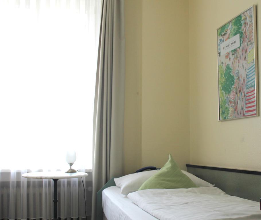 Hotel Adrett Königsallee 3*