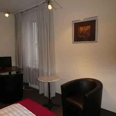Hotel Adrett Königsallee 3*