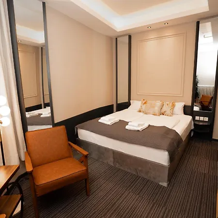 Adrett Koenigsallee 3* Düsseldorf