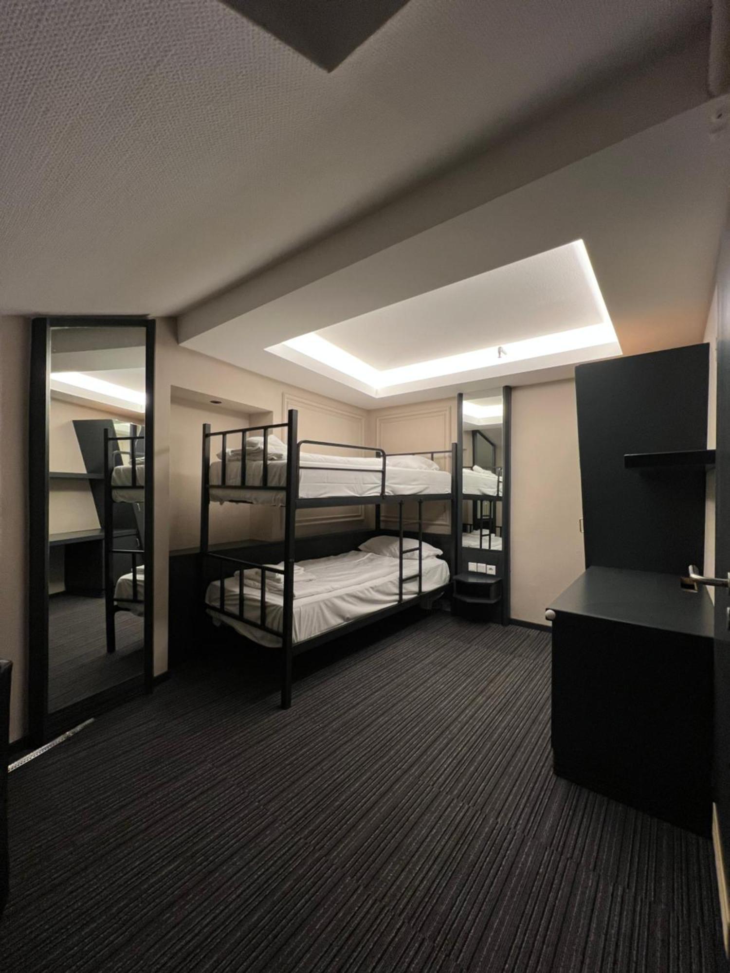 Hotel Monopol Centre 3*