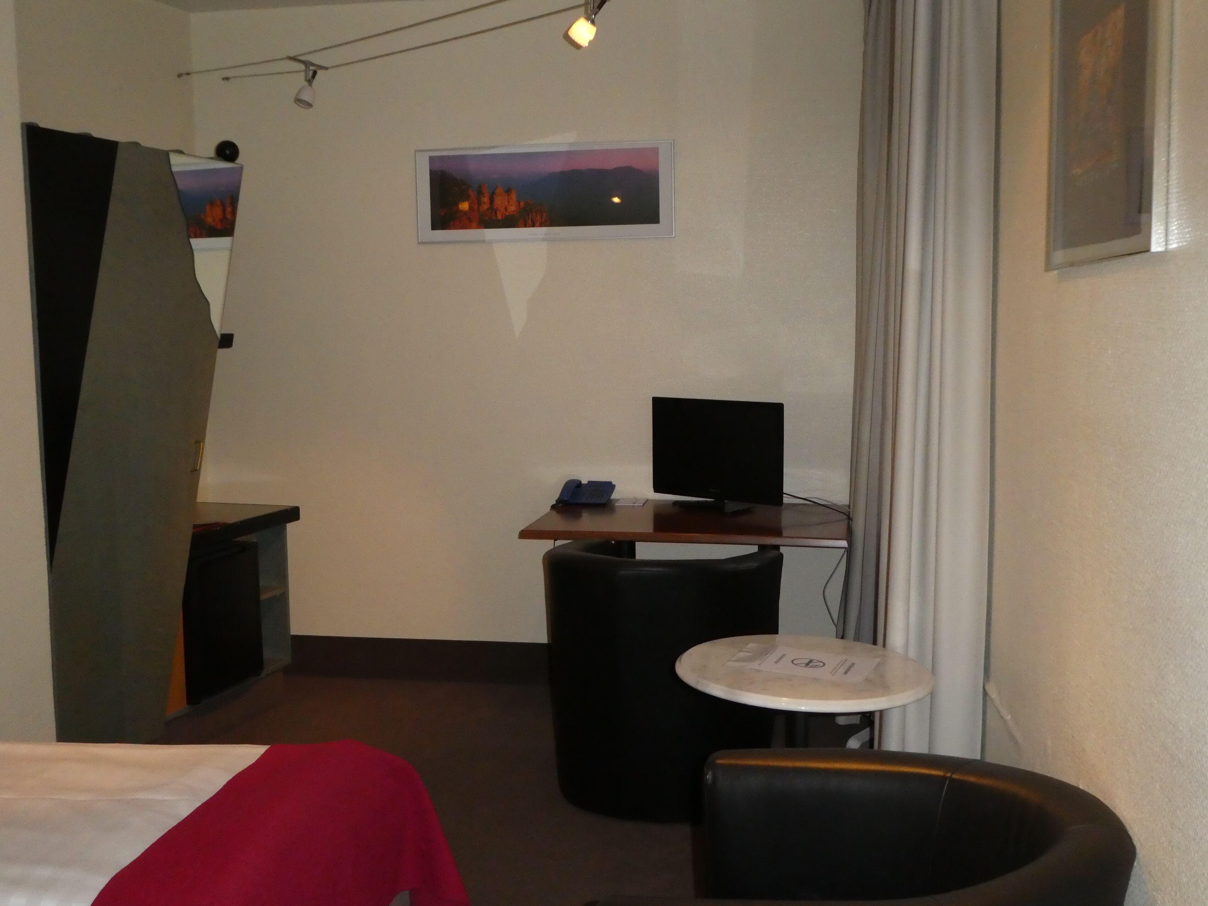 Monopol Centre Hotel 3*