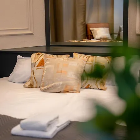 Hotel Adrett Königsallee 3*