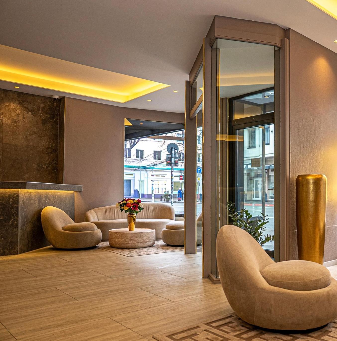 Hotel Adrett Koenigsallee