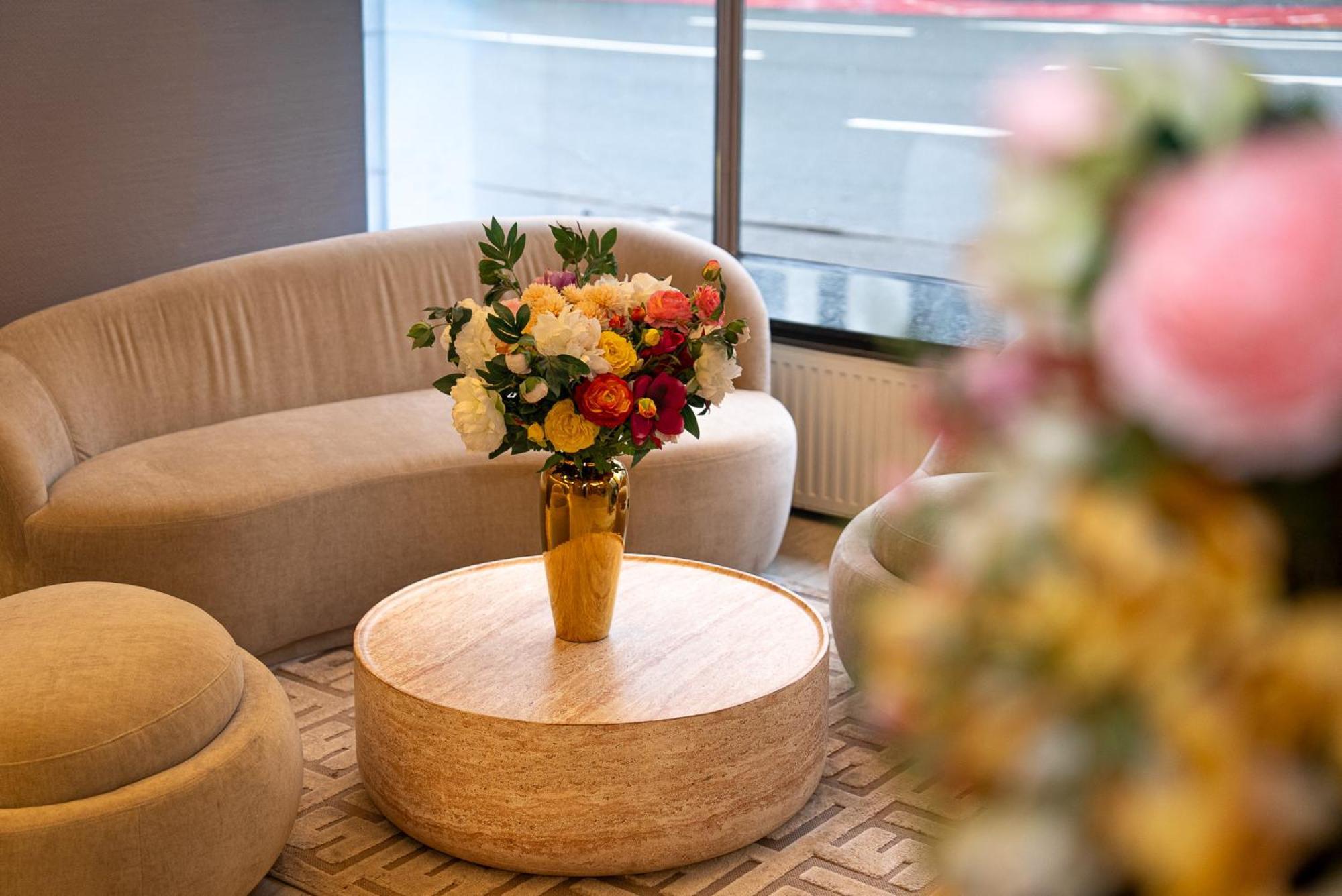 Adrett Koenigsallee 3*