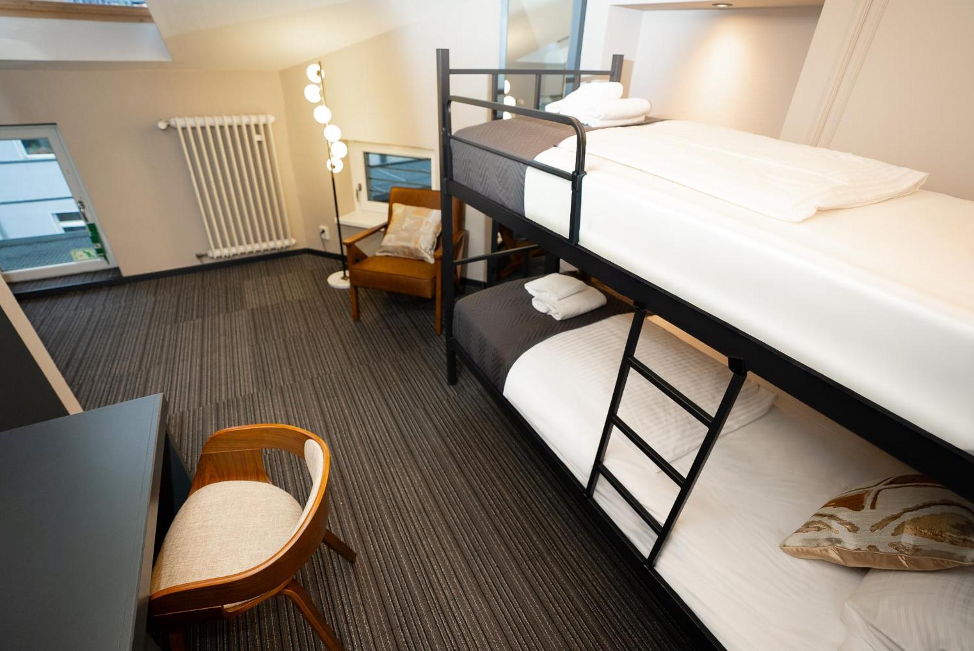 Adrett Koenigsallee Hotel