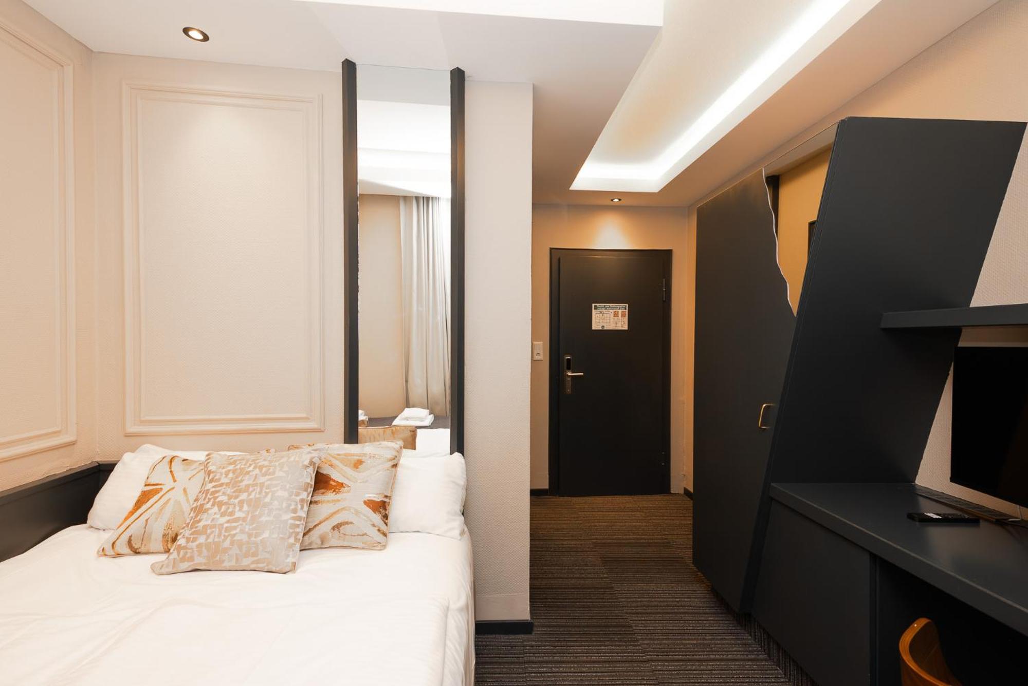 Adrett Koenigsallee Hotel 3*