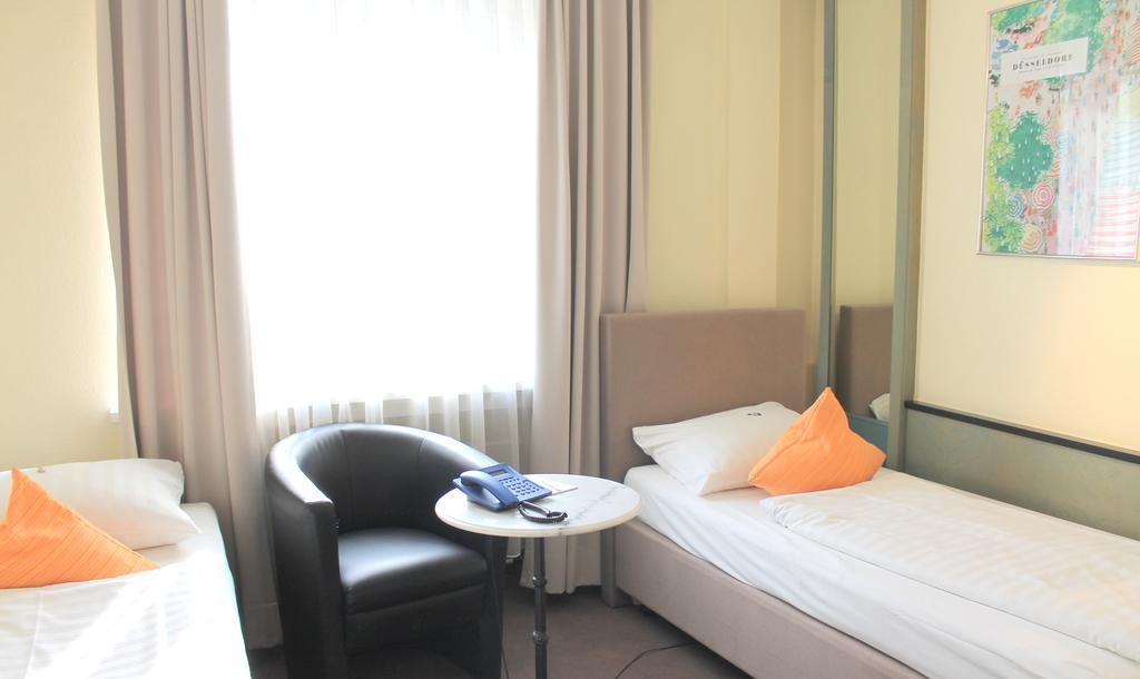 Hotel Adrett Koenigsallee Düsseldorf